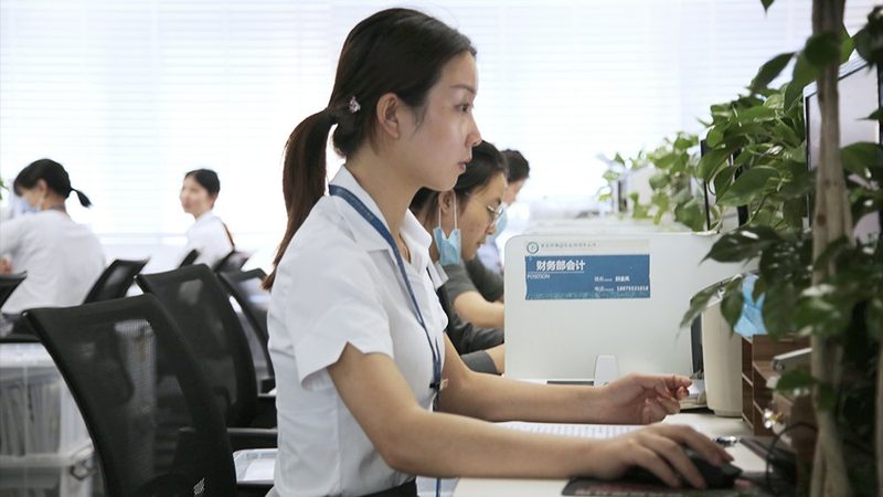 工伤咨询收费乱象：别让第二道伤口更痛